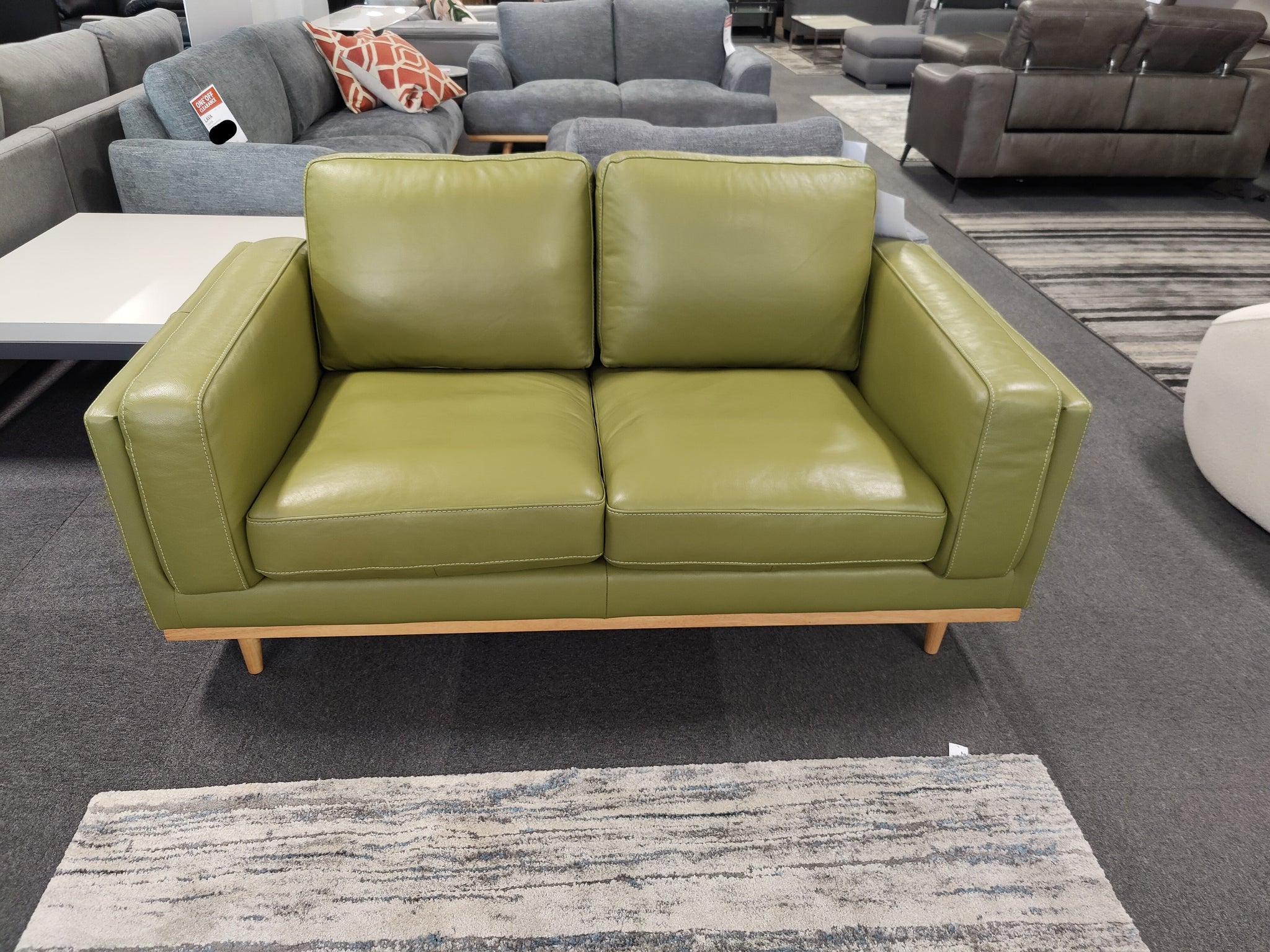 The Living Room Warehouse LOUNGES Page 4 The Living Room Warehouse